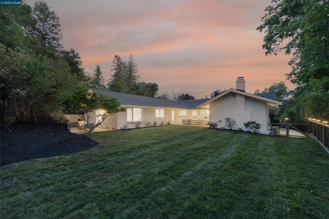 3958 Los Arabis Dr, Lafayette, CA 94549