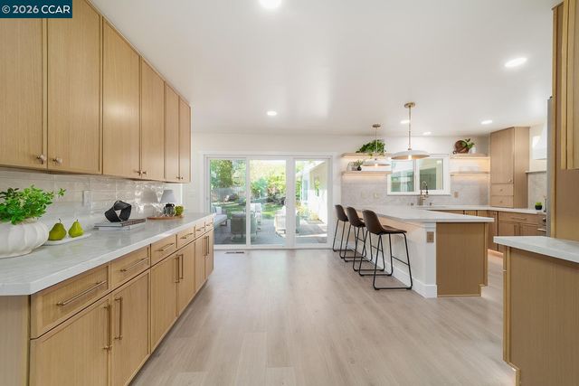 3958 Los Arabis Dr, Lafayette, CA 94549