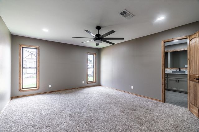 3910 Miranda Drive, Paris, TX 75462