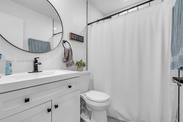 5725 SW 132nd Ct 21-5, Miami, FL 33183