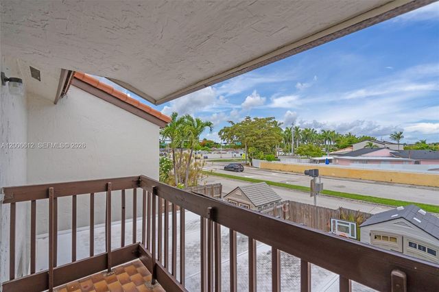 5725 SW 132nd Ct 21-5, Miami, FL 33183