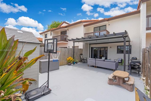 5725 SW 132nd Ct 21-5, Miami, FL 33183