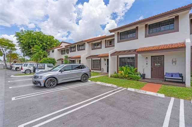 5725 SW 132nd Ct 21-5, Miami, FL 33183