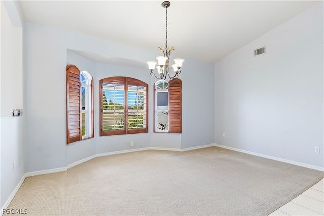 905 NW 28th PL, Cape Coral, FL 33993