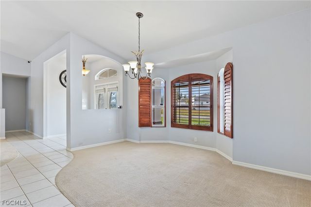 905 NW 28th PL, Cape Coral, FL 33993