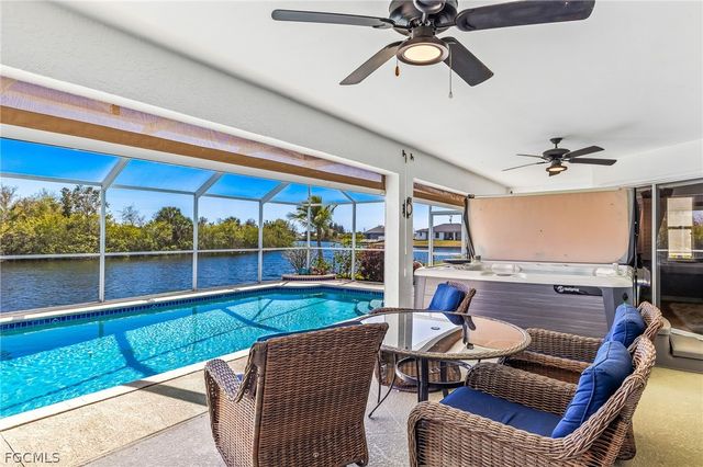 905 NW 28th PL, Cape Coral, FL 33993