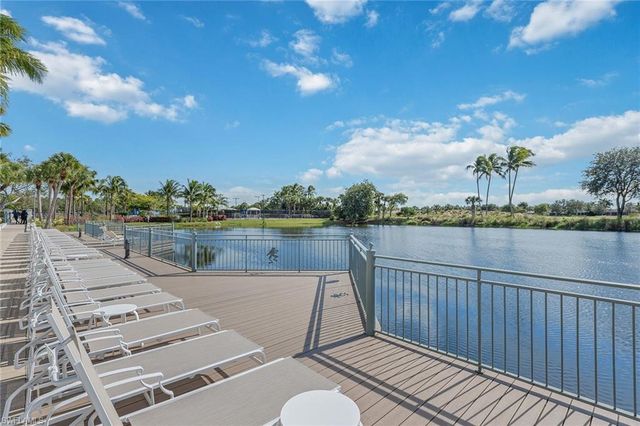 3945 Deer Crossing CT 202, Naples, FL 34114