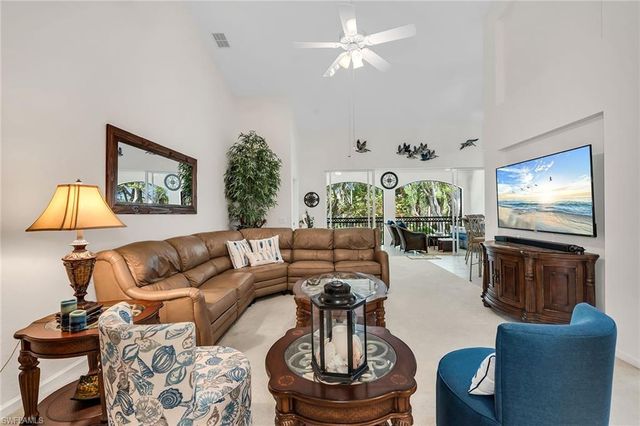 3945 Deer Crossing CT 202, Naples, FL 34114