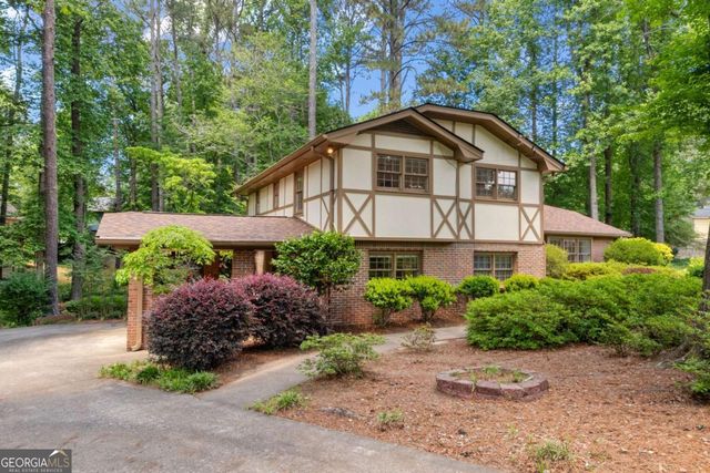 450 Baltimore Avenue SW, Lilburn, GA 30047