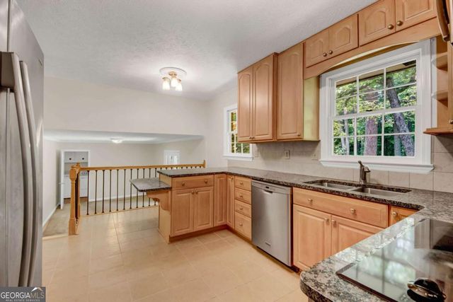 450 Baltimore Avenue SW, Lilburn, GA 30047