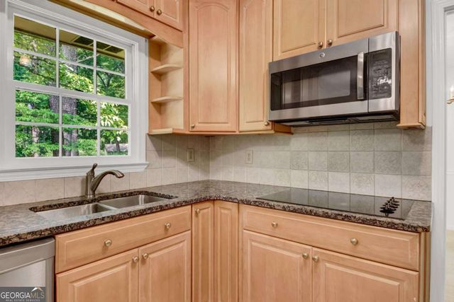 450 Baltimore Avenue SW, Lilburn, GA 30047