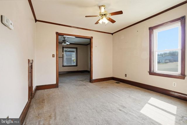 300 NUTT RD, Phoenixville, PA 19460