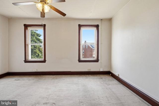 300 NUTT RD, Phoenixville, PA 19460
