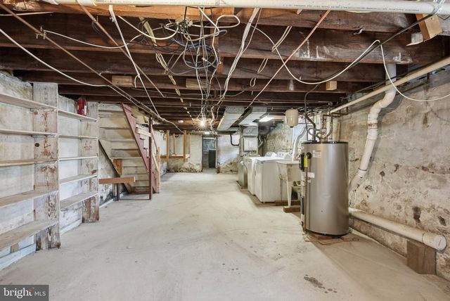 300 NUTT RD, Phoenixville, PA 19460