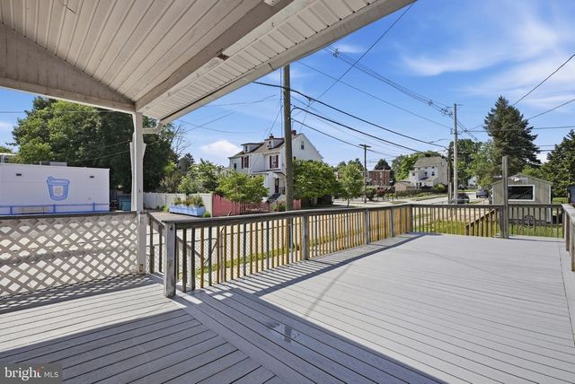 300 NUTT RD, Phoenixville, PA 19460
