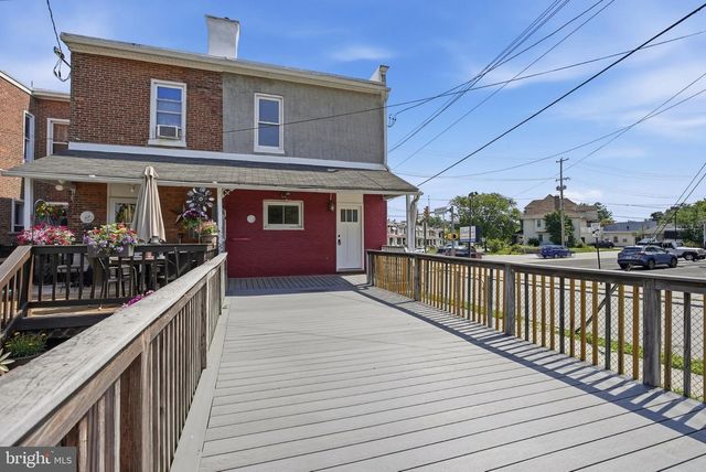 300 NUTT RD, Phoenixville, PA 19460