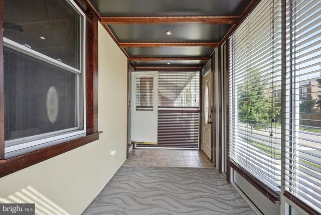 300 NUTT RD, Phoenixville, PA 19460