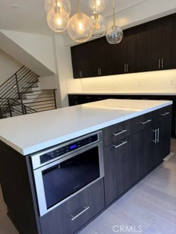 1400 N Fuller 8, Los Angeles, CA 90046