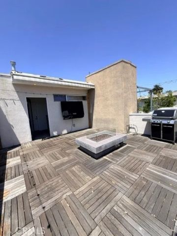 1400 N Fuller 8, Los Angeles, CA 90046