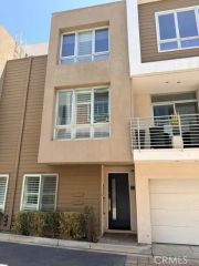 1400 N Fuller 8, Los Angeles, CA 90046