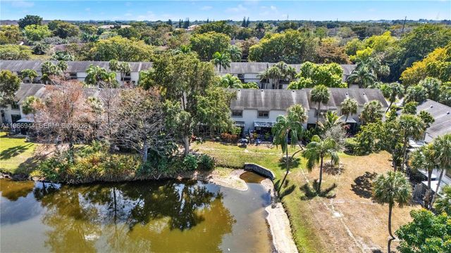 3437 S Carambola Circle S 2463, Coconut Creek, FL 33066
