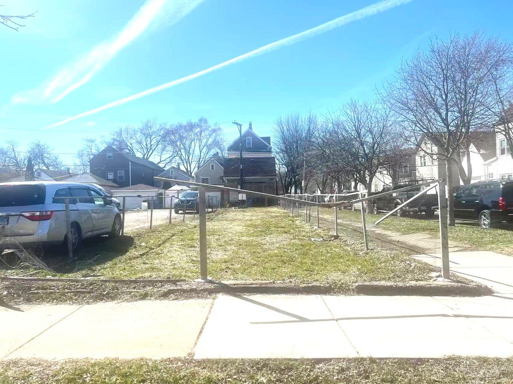 4800 S Throop Street, Chicago, IL 60609