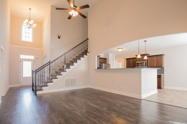 144 Thomas Traylor Ln, Clarksville, TN 37043