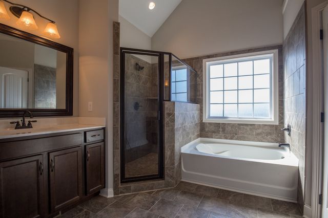 144 Thomas Traylor Ln, Clarksville, TN 37043