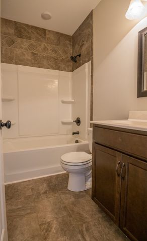 144 Thomas Traylor Ln, Clarksville, TN 37043