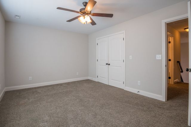 144 Thomas Traylor Ln, Clarksville, TN 37043