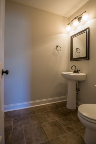144 Thomas Traylor Ln, Clarksville, TN 37043