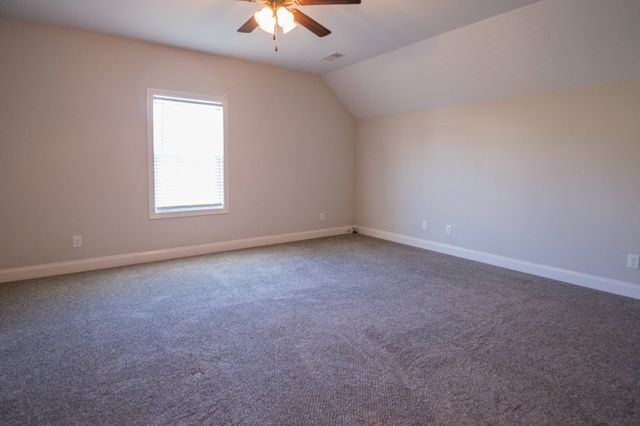 144 Thomas Traylor Ln, Clarksville, TN 37043