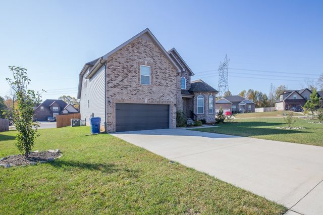 144 Thomas Traylor Ln, Clarksville, TN 37043