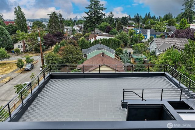 9815 Linden Avenue N, Seattle, WA 98103