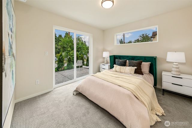 9815 Linden Avenue N, Seattle, WA 98103
