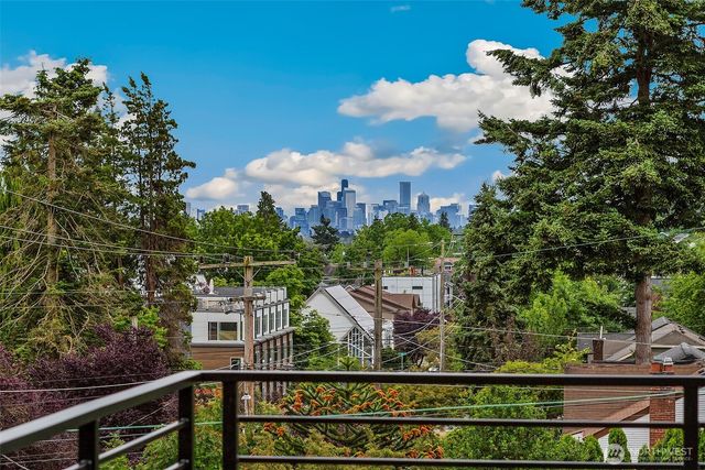 9815 Linden Avenue N, Seattle, WA 98103