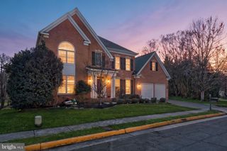11638 FOREST HILL CT, Fairfax, VA 22030