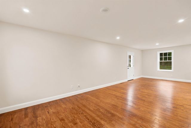 105 Sewalls Falls Road, Concord, NH 03303