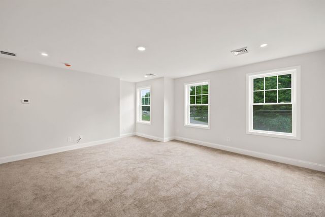 105 Sewalls Falls Road, Concord, NH 03303