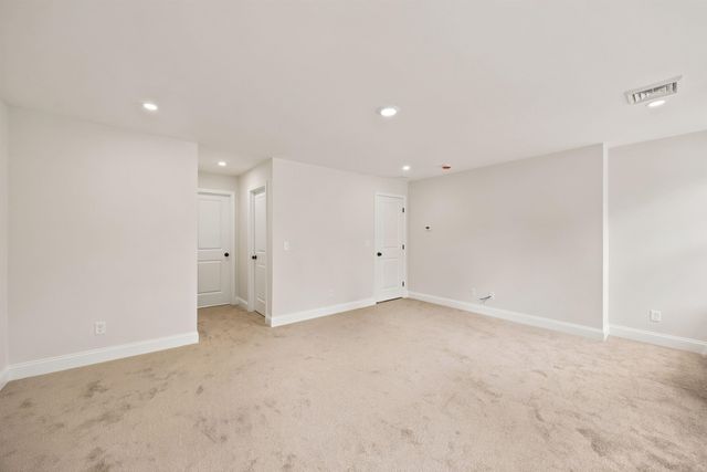 105 Sewalls Falls Road, Concord, NH 03303