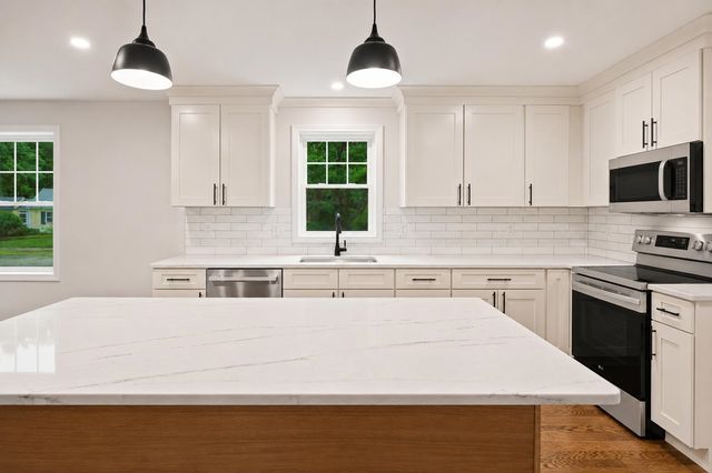 105 Sewalls Falls Road, Concord, NH 03303
