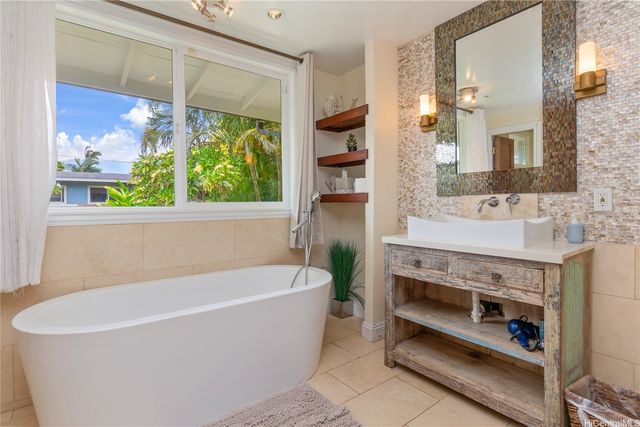 67-241 Kahaone Loop, Waialua, HI 96791