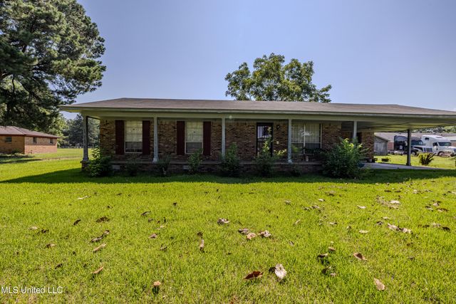713 West Street, Coldwater, MS 38618