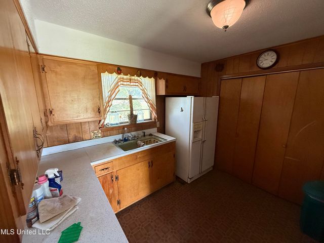 713 West Street, Coldwater, MS 38618