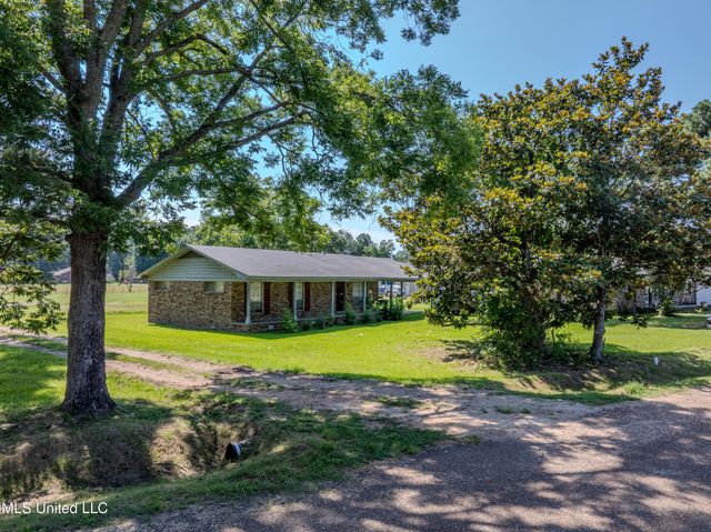 713 West Street, Coldwater, MS 38618