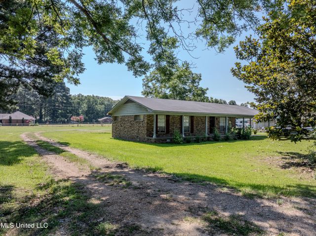 713 West Street, Coldwater, MS 38618