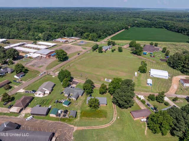 713 West Street, Coldwater, MS 38618