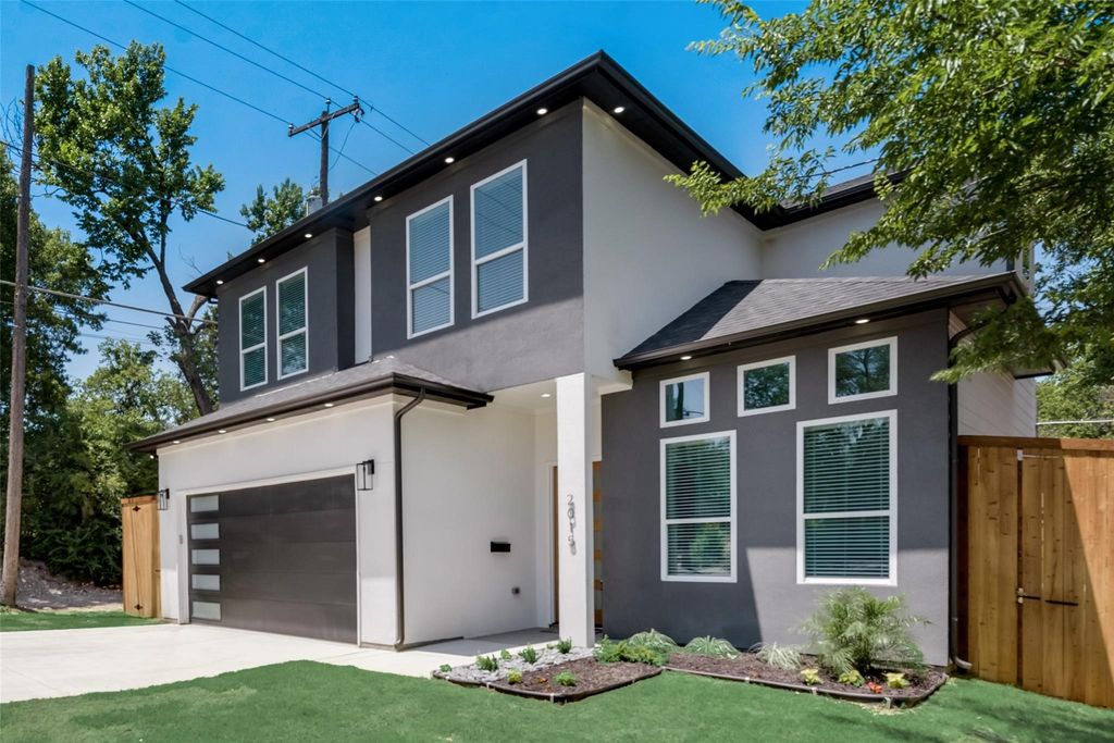 2015 S Ewing Avenue, Dallas, TX 75216