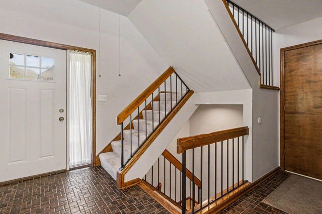 2129 Brookhurst Avenue, D, Columbus, OH 43229