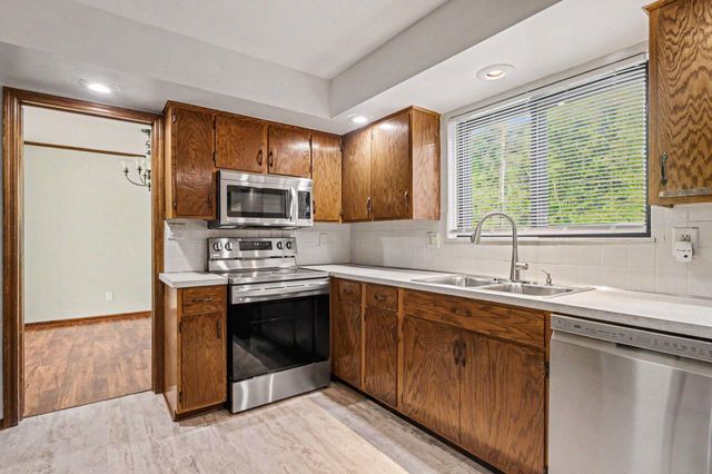 2129 Brookhurst Avenue, D, Columbus, OH 43229